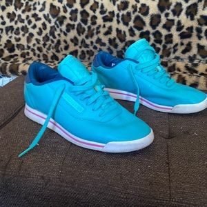 Only Worn Once! Cute Teal Reebok Throwbacks